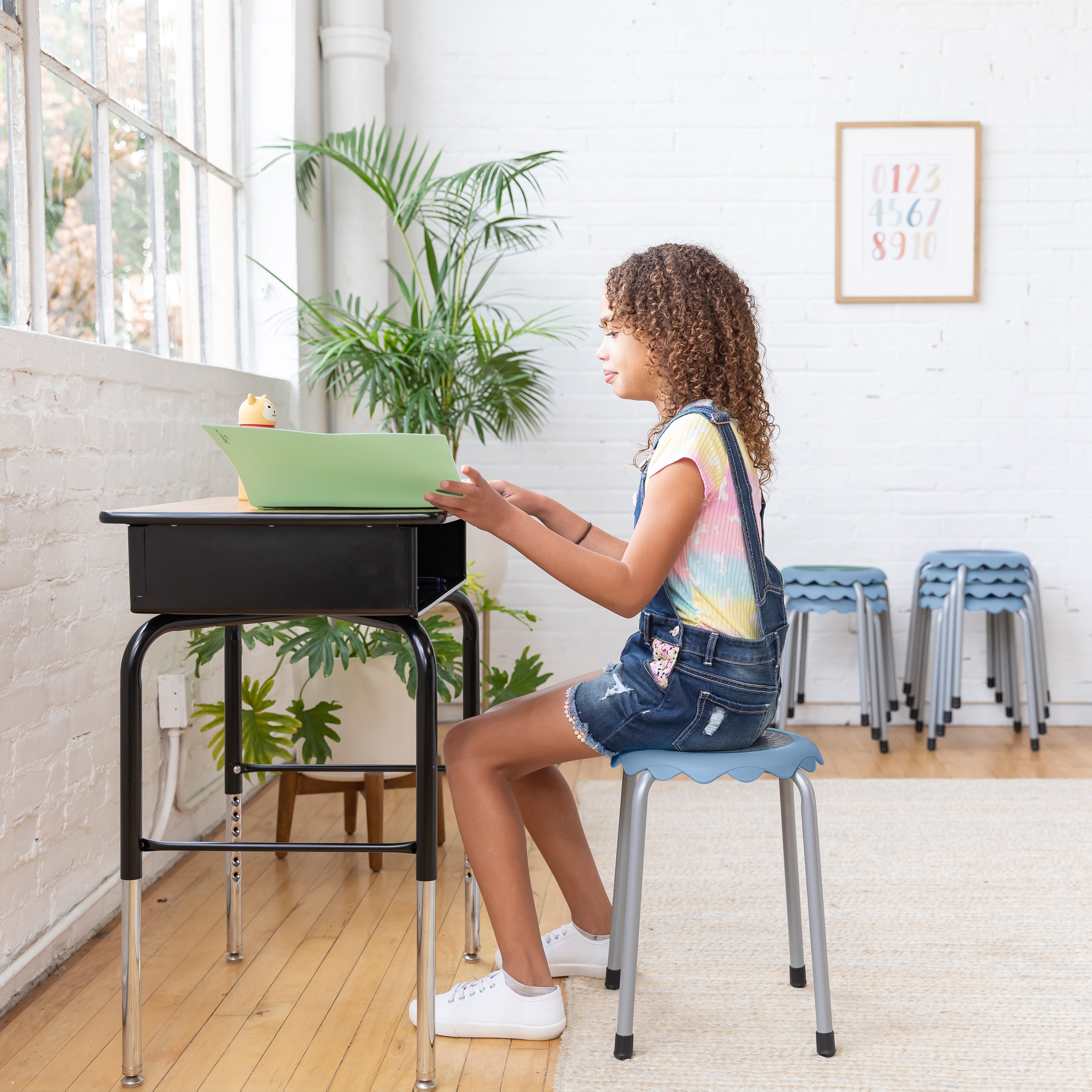 Daisy Stackable Stool Set, Flexible Seating, 8-Piece