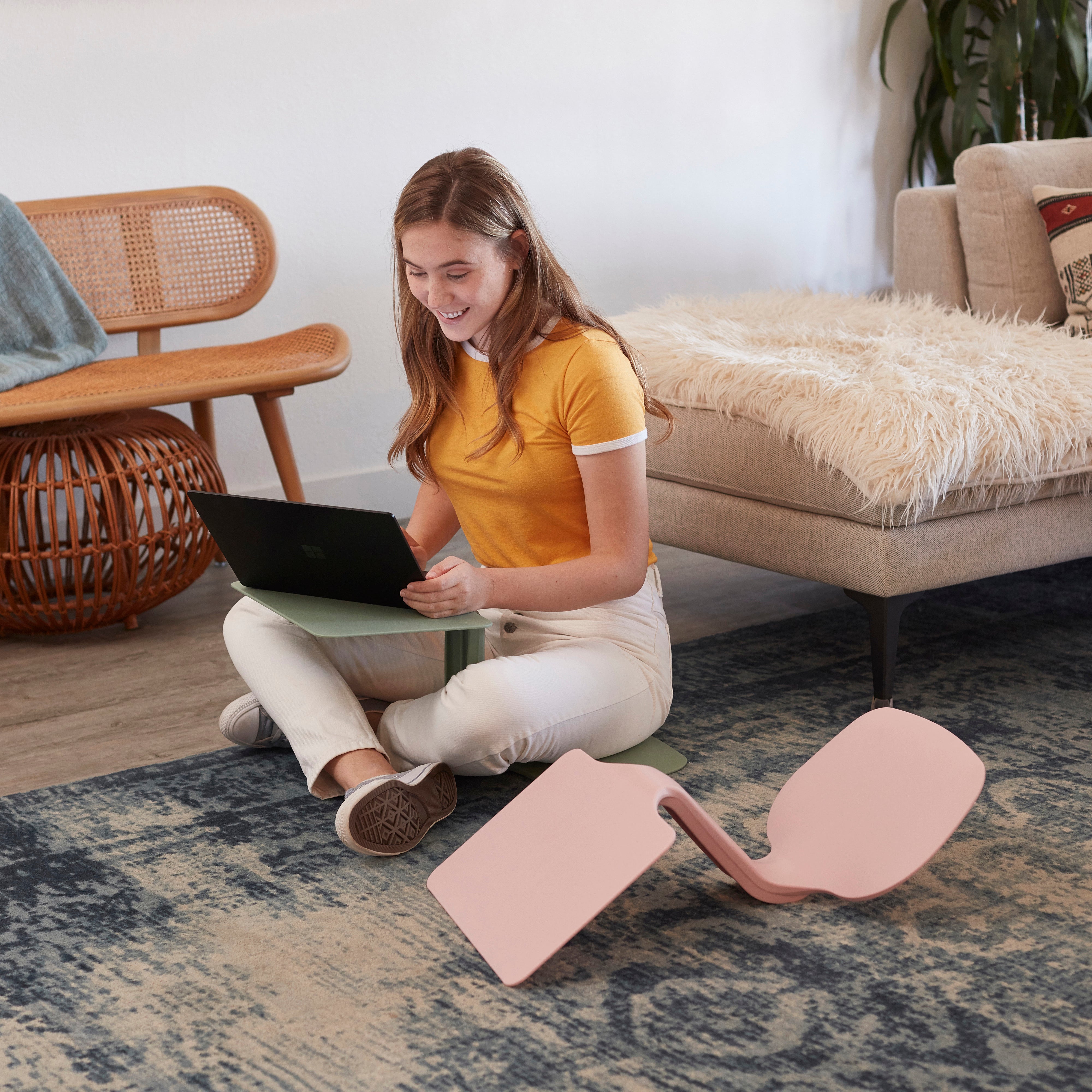 The Surf Mobile Storage Rack with 30 Surf Portable Desks Package, Classroom Flexible Seating